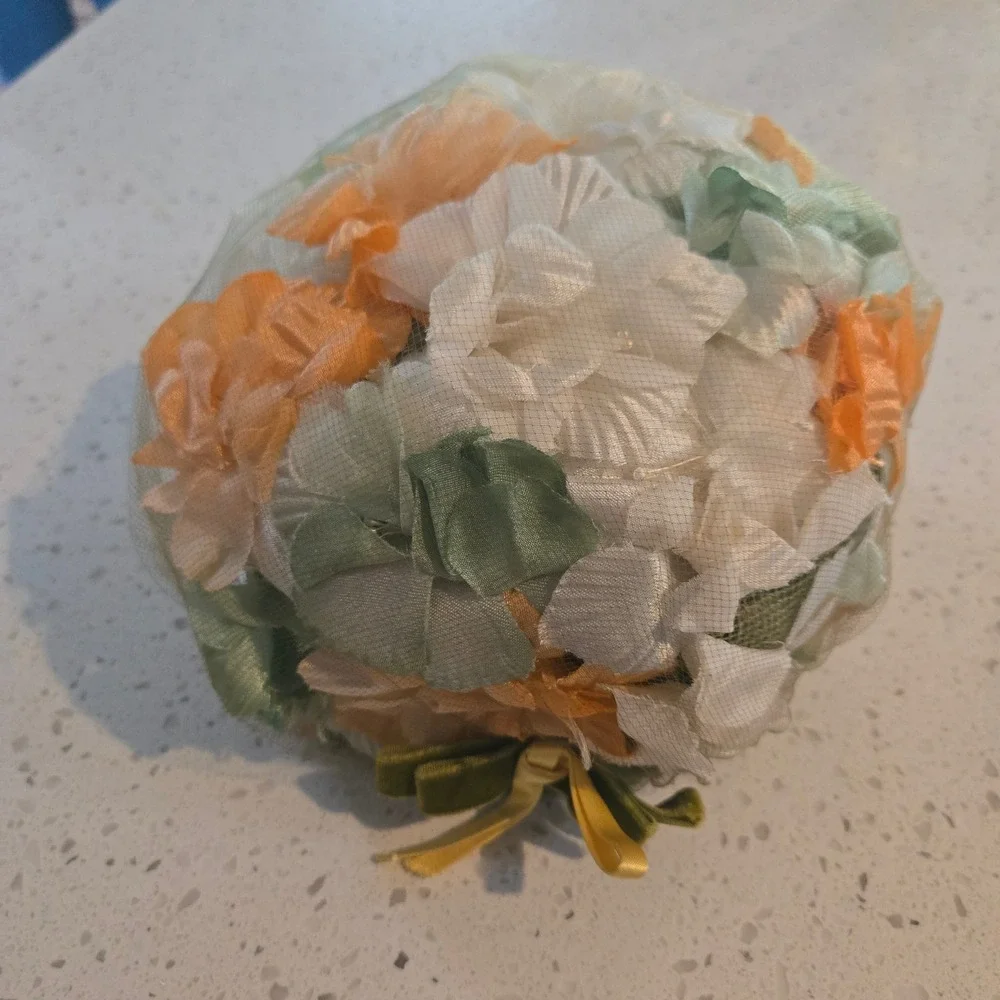 Vintage Pasadena Floral Pillbox Hat Green Peach White Tulle Netting 1960s Retro